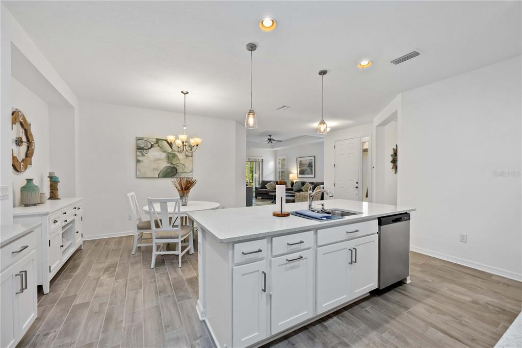 Property for sale at 6081 AMBERLY DRIVE, BRADENTON, FL, 34208