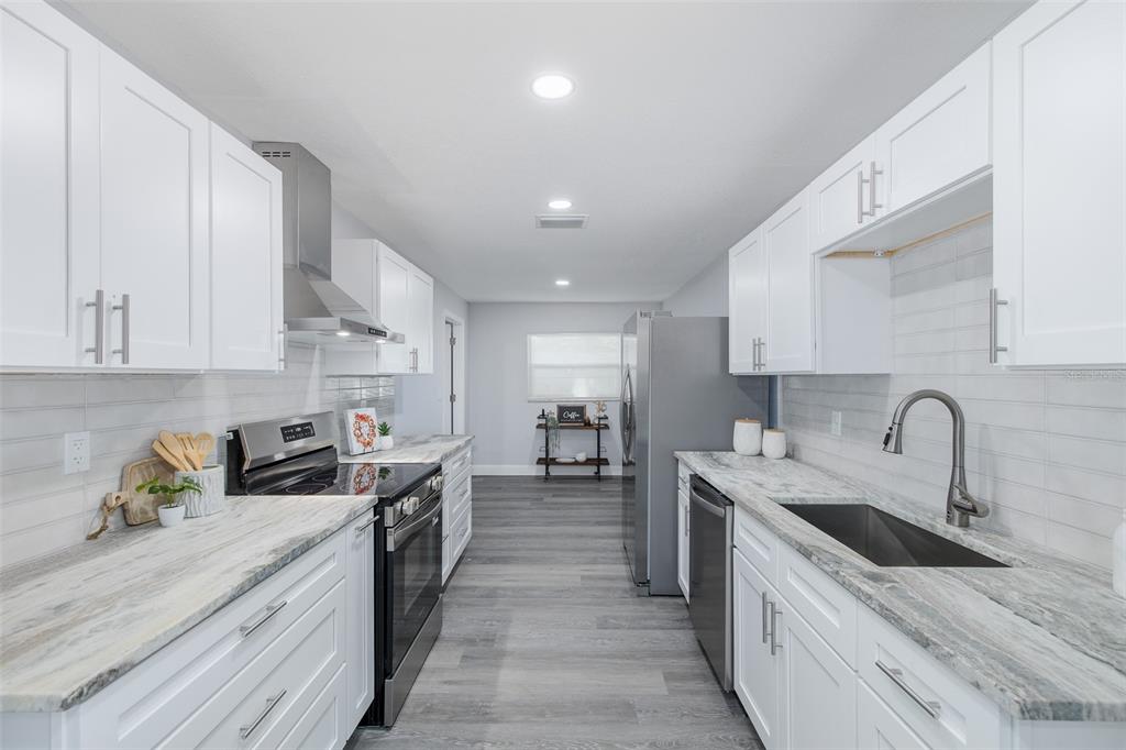Fully Updated Kitchen