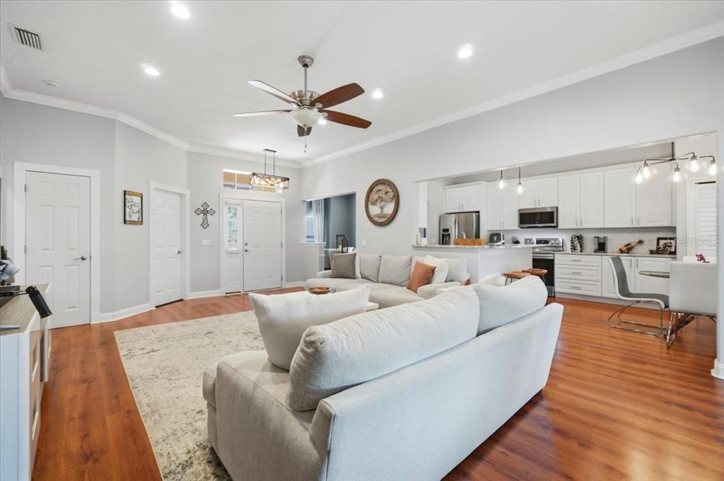 Property for sale at 448 LAKE HARRIS DRIVE, LAKELAND, FL, 33813