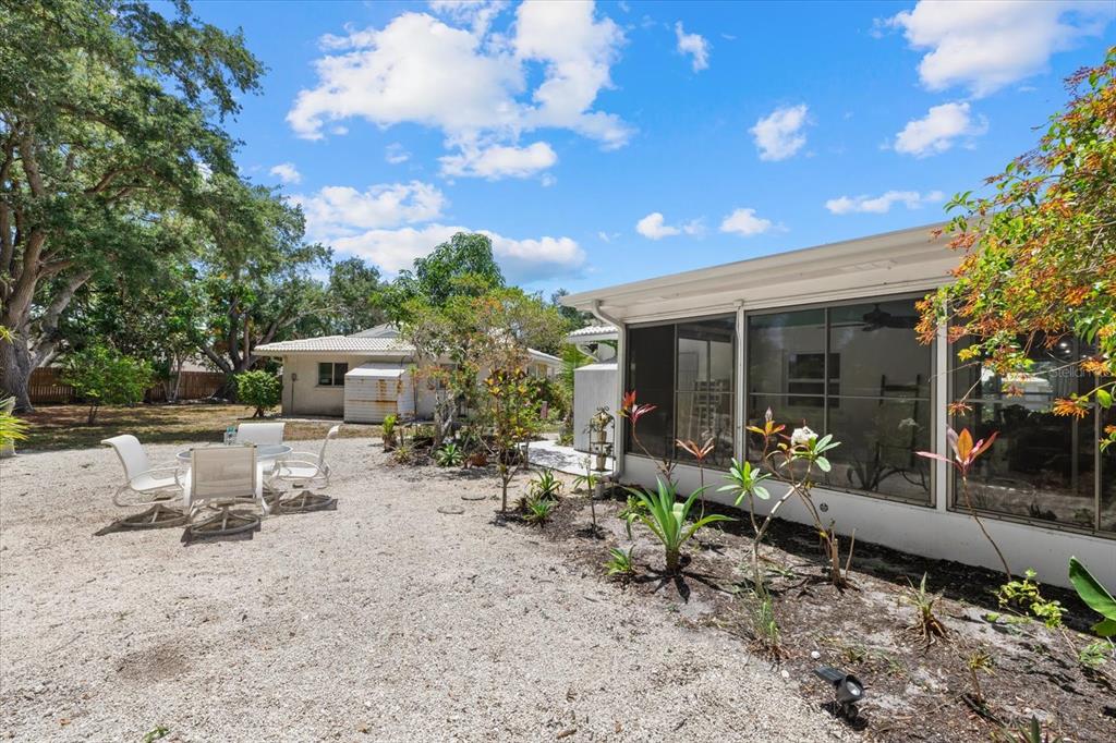 Privacy and outdoor Florida living