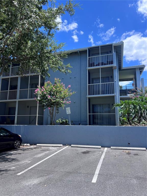 Property for sale at 126 BLUE POINT WAY UNIT 100, ALTAMONTE SPRINGS, FL, 32701