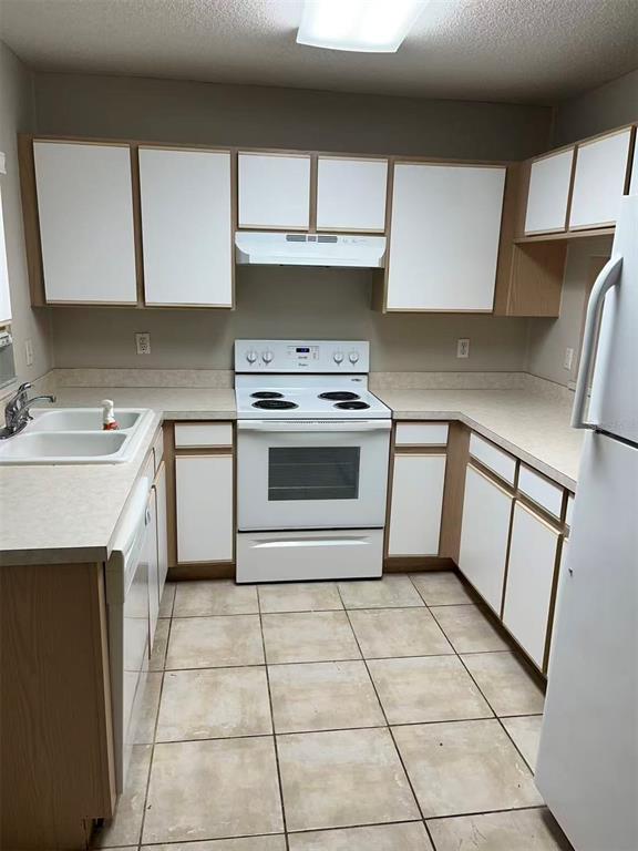 Property for sale at 2030 FLUORSHIRE DRIVE, BRANDON, FL, 33511
