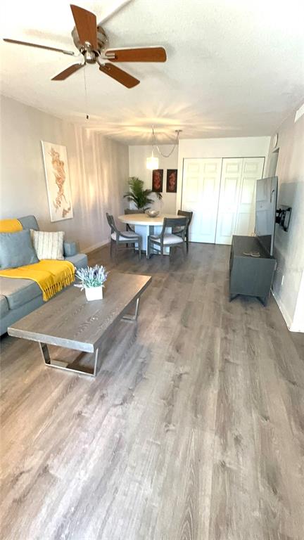Livingroom Dining room combo