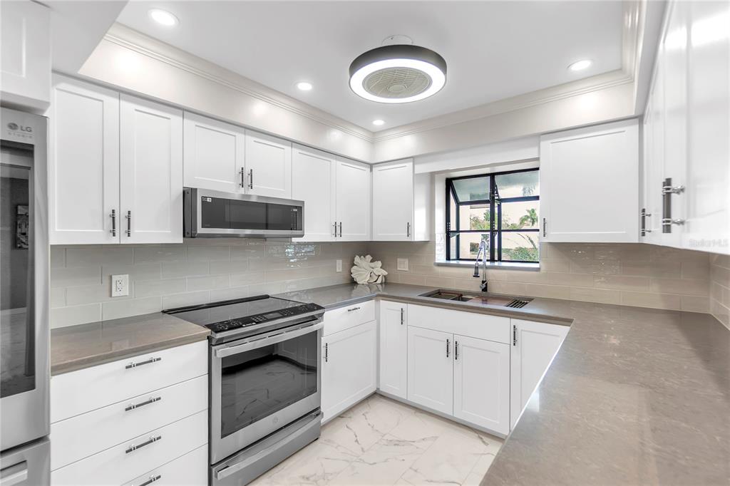Property for sale at 6135 HERITAGE LANE UNIT 6135, BRADENTON, FL, 34209