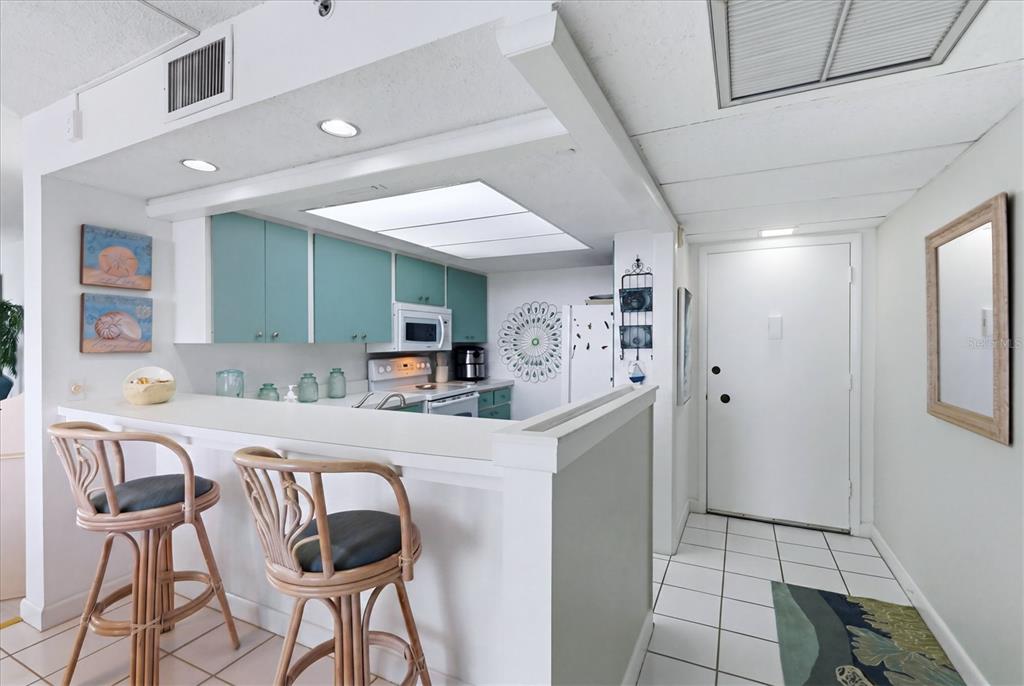 Property for sale at 629 ALHAMBRA ROAD UNIT 702, VENICE, FL, 34285