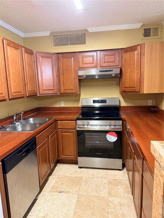 Property for sale at 345 FORESTWAY CIRCLE UNIT 107, ALTAMONTE SPRINGS, FL, 32701