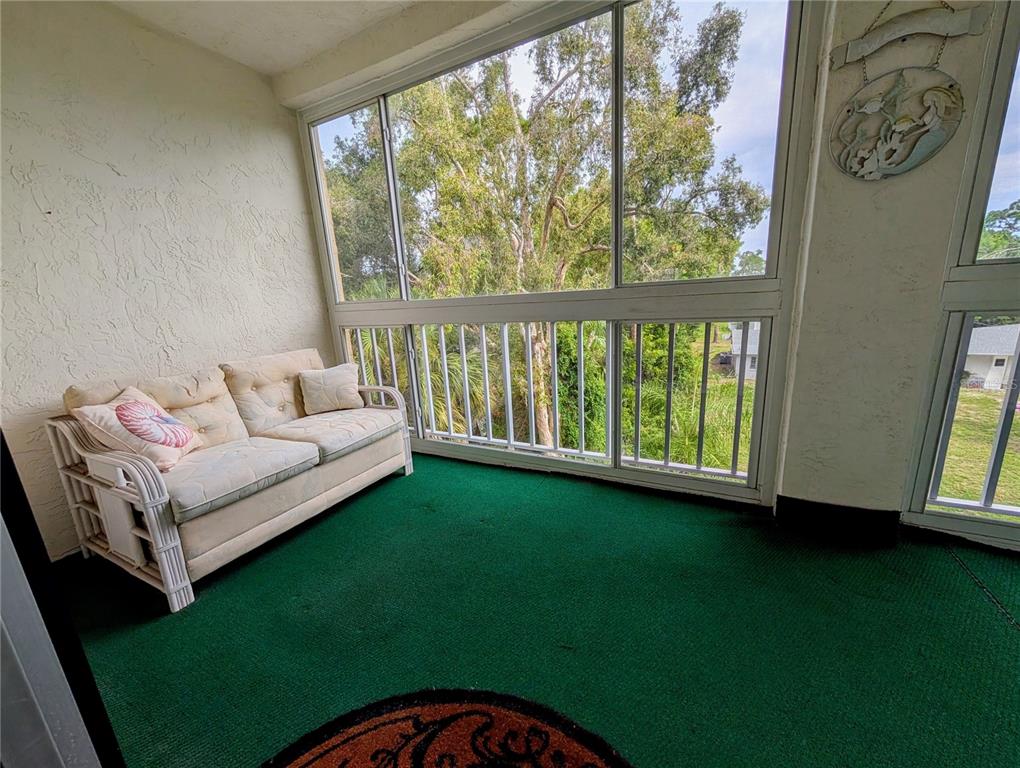 Lanai windows: keeps rain out & wonderful to open when weather cools