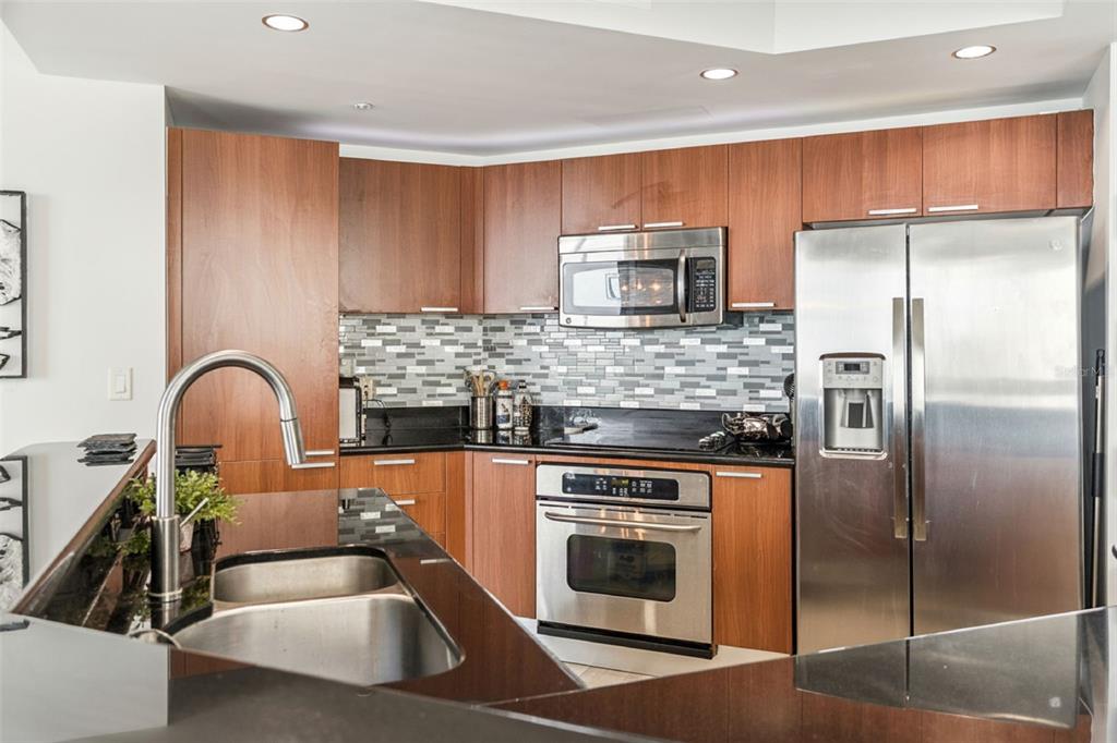 Property for sale at 231 RIVERSIDE DRIVE UNIT 702-1, HOLLY HILL, FL, 32117