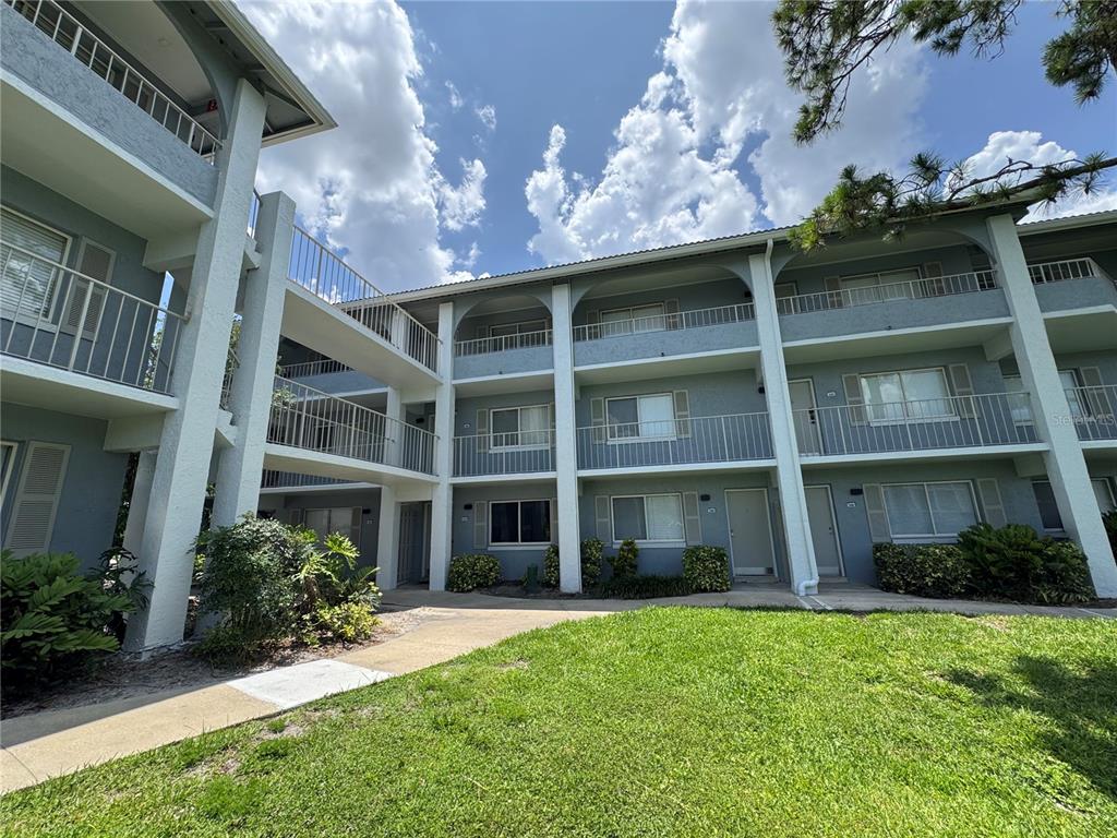 Property for sale at 115 OYSTER BAY CIRCLE UNIT 300, ALTAMONTE SPRINGS, FL, 32701