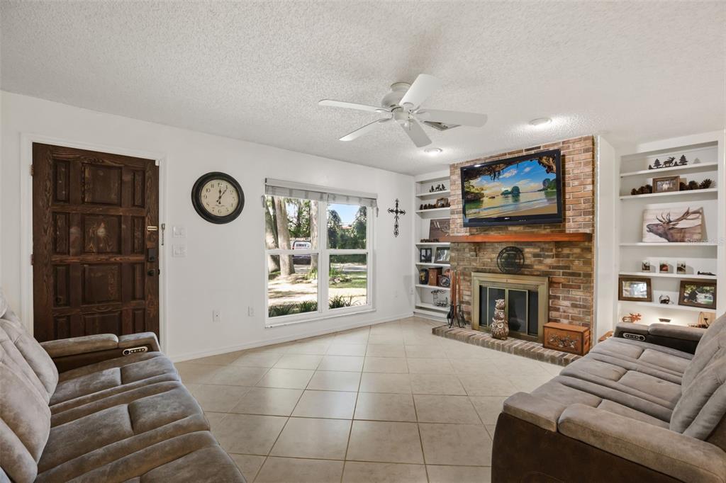 Property for sale at 1080 FOREST DRIVE, TAVARES, FL, 32778