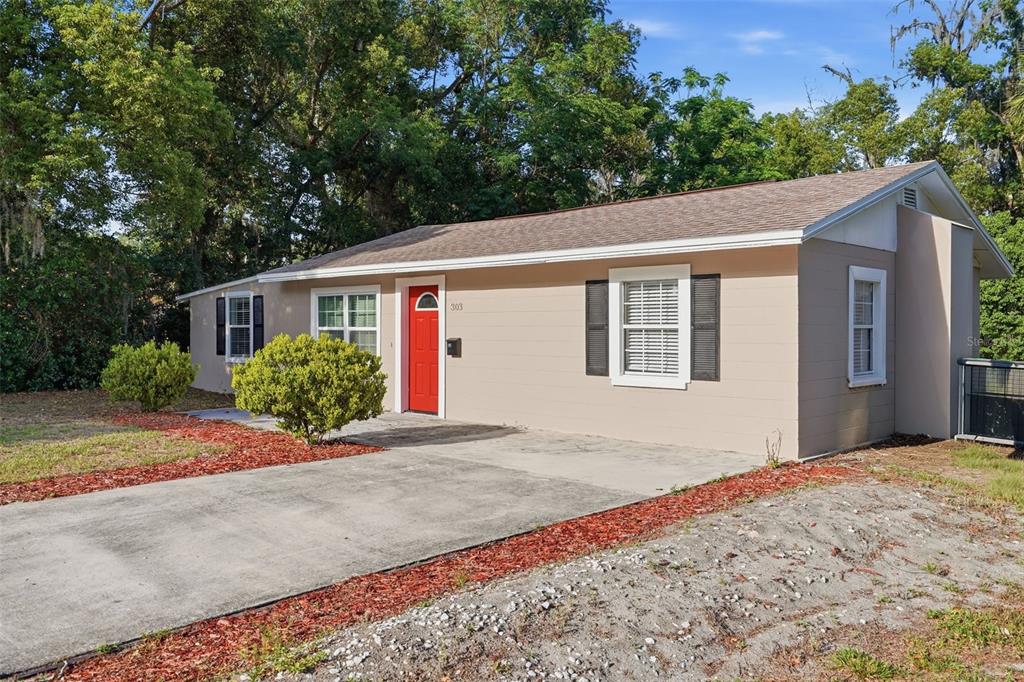 Property for sale at 303 JOSEPHINE AVENUE, FRUITLAND PARK, FL, 34731