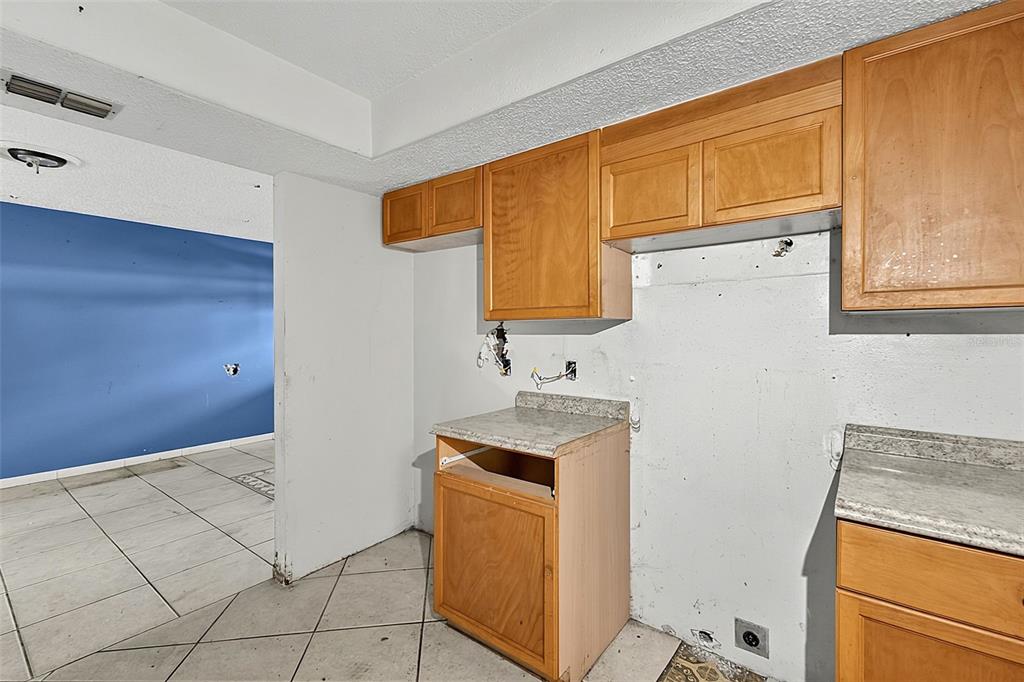 Property for sale at 4830 COCO PALM DRIVE, SEBRING, FL, 33870