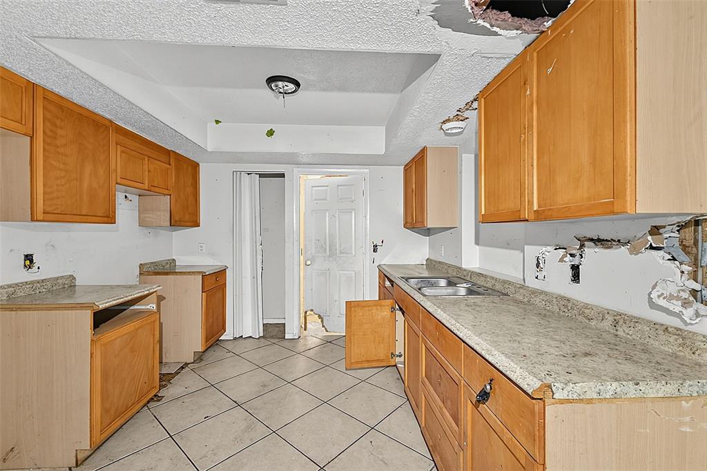 Property for sale at 4830 COCO PALM DRIVE, SEBRING, FL, 33870