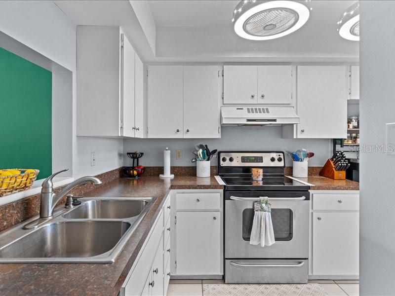Property for sale at 7364 CLOISTER DRIVE UNIT 7364, SARASOTA, FL, 34231