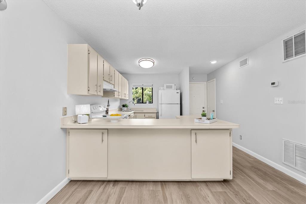 Property for sale at 6033 34TH STREET W UNIT 28, BRADENTON, FL, 34210