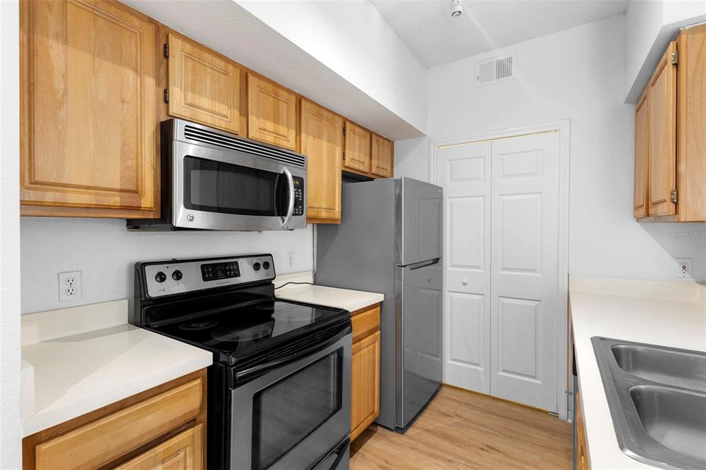 Property for sale at 13037 MULBERRY PARK DRIVE UNIT 529, ORLANDO, FL, 32821