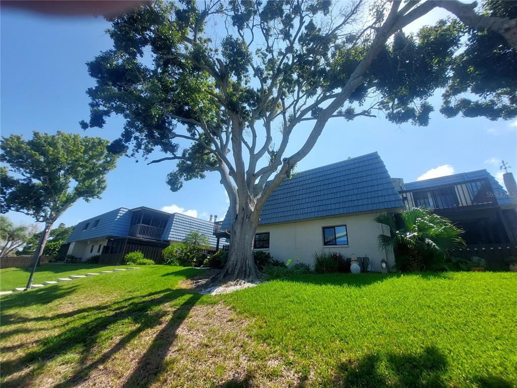 Property for sale at 9446 TRADEWINDS AVENUE, SEMINOLE, FL, 33776