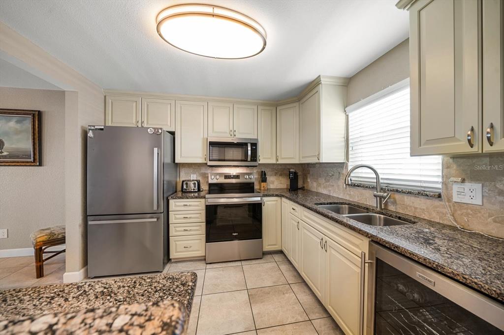 Property for sale at 1230 GULF BOULEVARD UNIT 402, CLEARWATER BEACH, FL, 33767