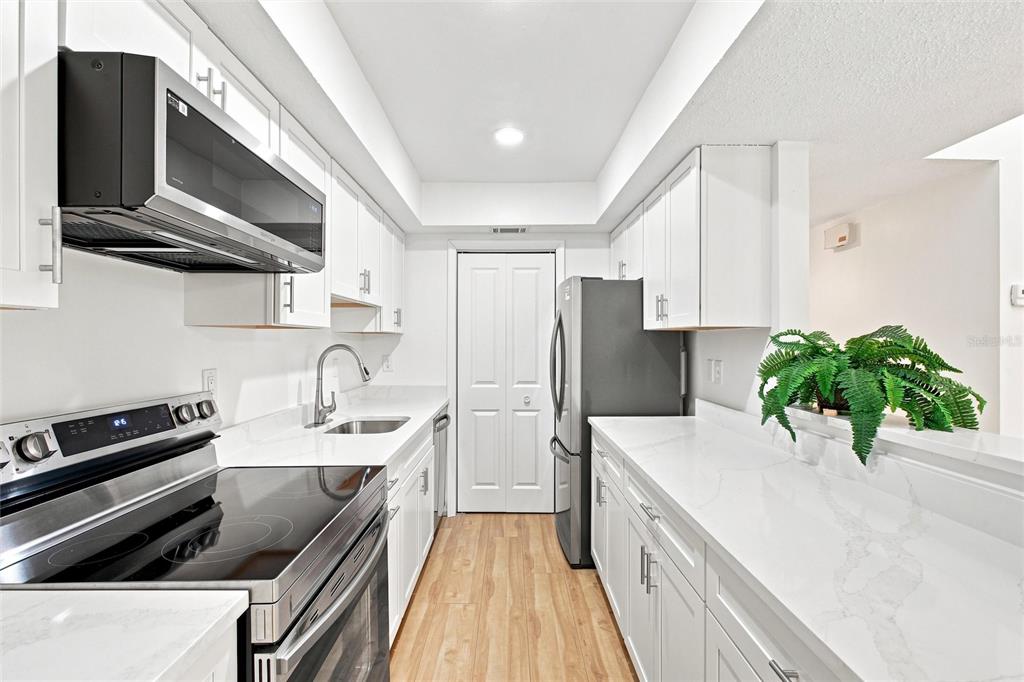 Property for sale at 6947 WOODWIND DRIVE UNIT 77, SARASOTA, FL, 34231
