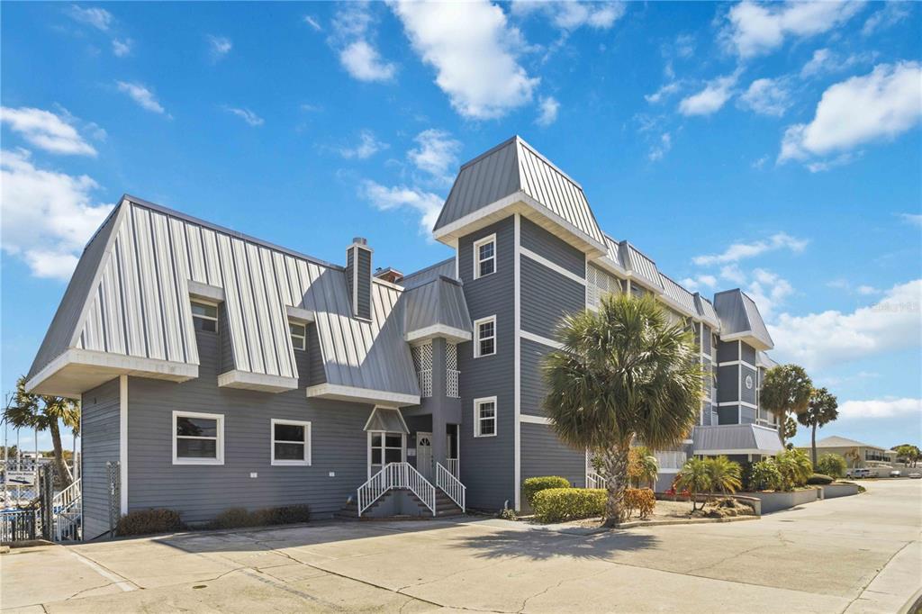 Property for sale at 905 N HARBOR CITY BOULEVARD UNIT 204, MELBOURNE, FL, 32935