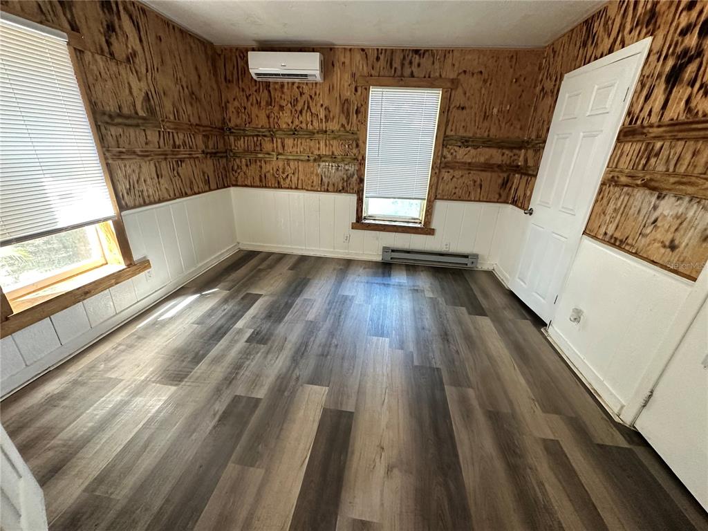Main bedroom, 1/2 bath and closet