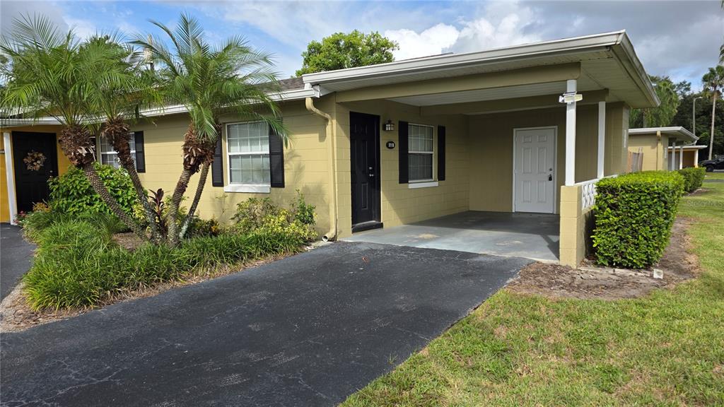 Attached Carport & Private Driveway