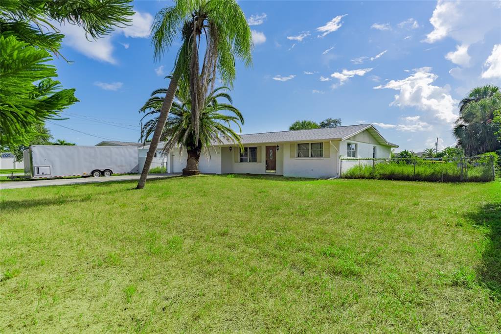 Property for sale at 605 BARNES PARKWAY, NOKOMIS, FL, 34275
