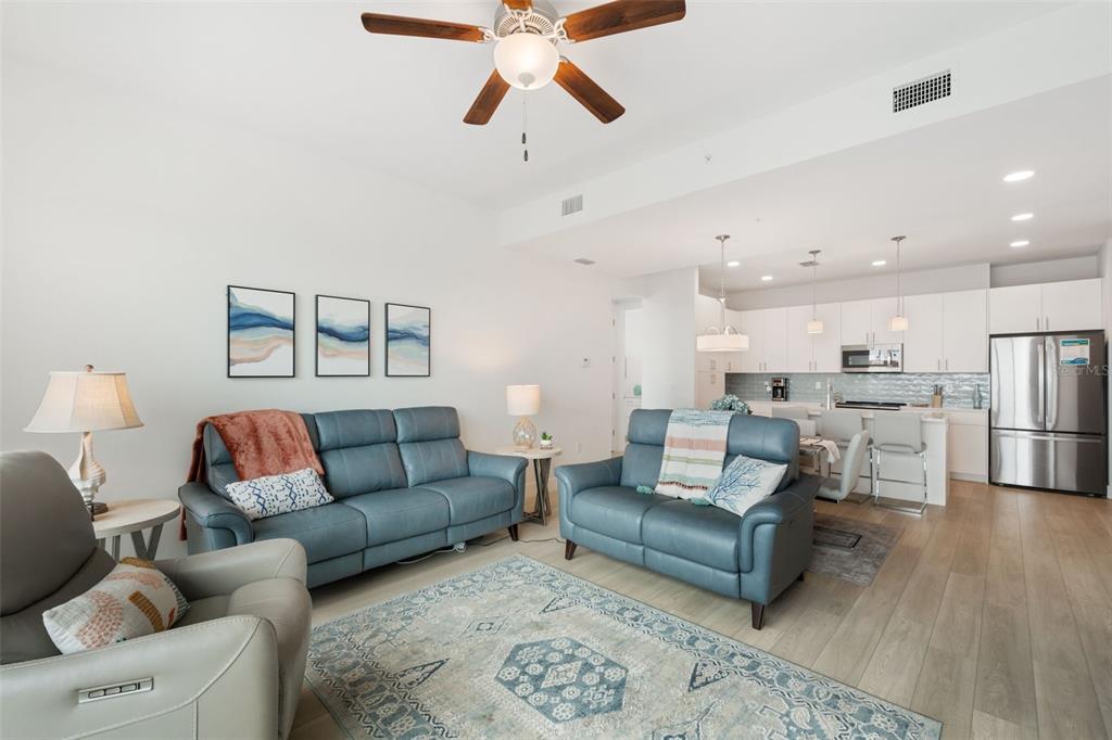 Property for sale at 300 150TH AVENUE UNIT 510, MADEIRA BEACH, FL, 33708