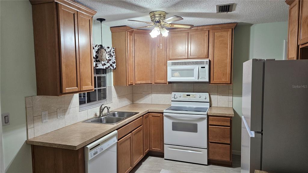Property for sale at 662 N CHARLES AVENUE, INVERNESS, FL, 34453