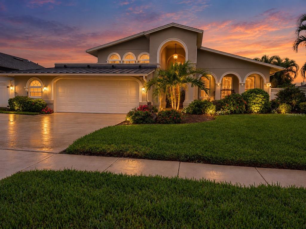 Property for sale at 707 SNUG ISLAND, CLEARWATER BEACH, FL, 33767