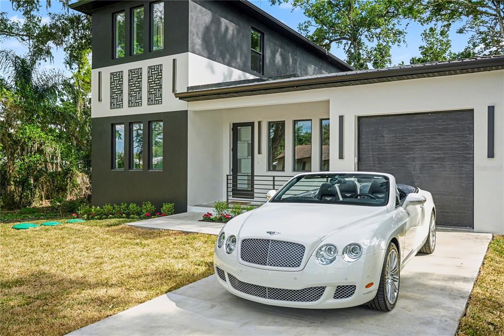 Property for sale at 105 GARLAND AVENUE, SEFFNER, FL, 33584