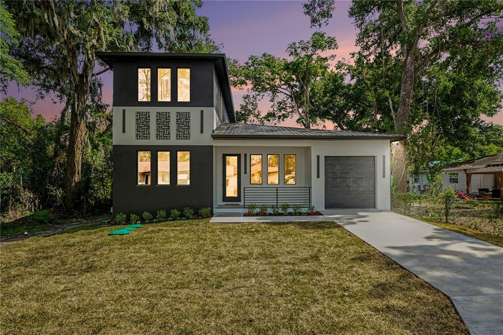 Property for sale at 105 GARLAND AVENUE, SEFFNER, FL, 33584