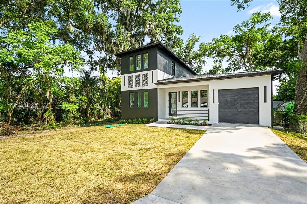 Property for sale at 105 GARLAND AVENUE, SEFFNER, FL, 33584