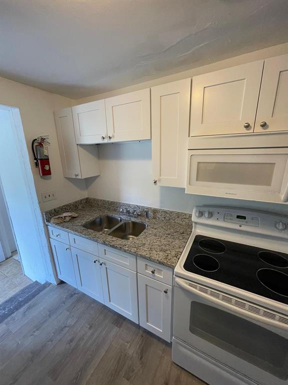 Property for sale at 1142 BERKSHIRE ROAD, DAYTONA BEACH, FL, 32117