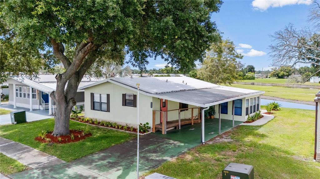 Welcome to Oaks Royal 55+ own your land community.