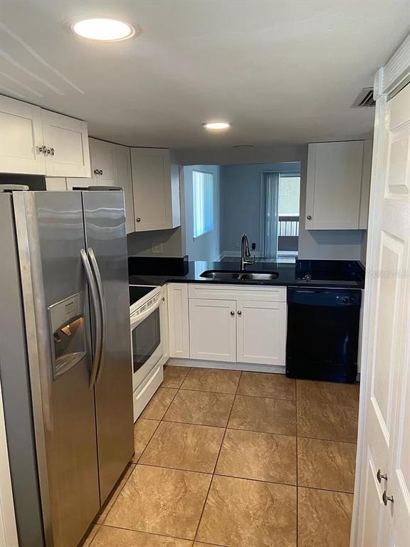 Property for sale at 6308 NEWTOWN CIRCLE UNIT 8B1, TAMPA, FL, 33615