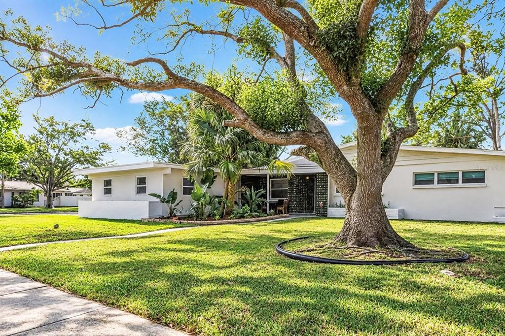 Property for sale at 1057 CALUMET STREET, CLEARWATER, FL, 33755