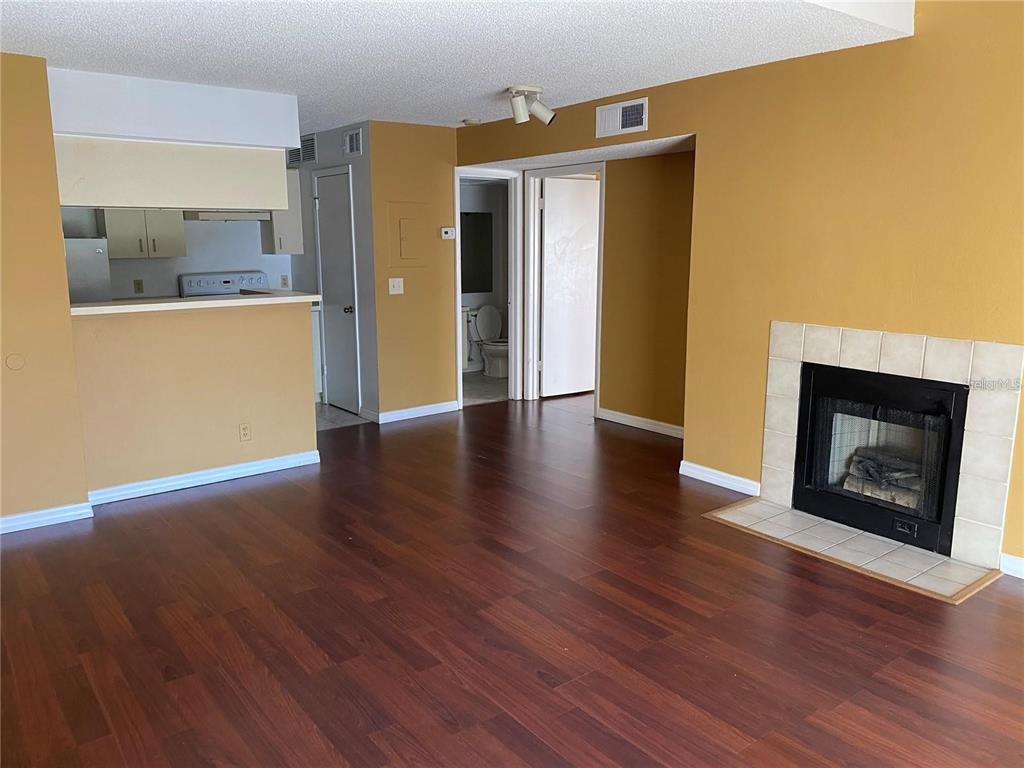 Property for sale at 320 FORESTWAY CIRCLE UNIT 307, ALTAMONTE SPRINGS, FL, 32701