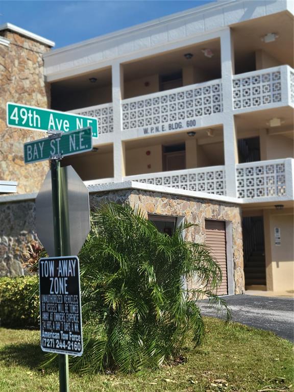 Property for sale at 4915 BAY STREET NE UNIT 122, ST PETERSBURG, FL, 33703