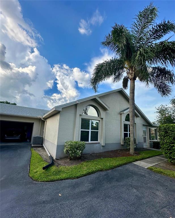 Property for sale at 801 SILVERTHORN LANE, SUN CITY CENTER, FL, 33573