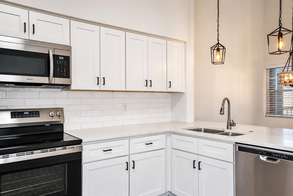 Property for sale at 6924 STONES THROW CIRCLE N UNIT 8307, ST PETERSBURG, FL, 33710