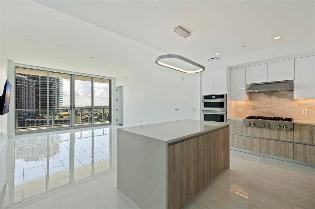 Property for sale at 400 CENTRAL AVENUE UNIT 1105, ST PETERSBURG, FL, 33701