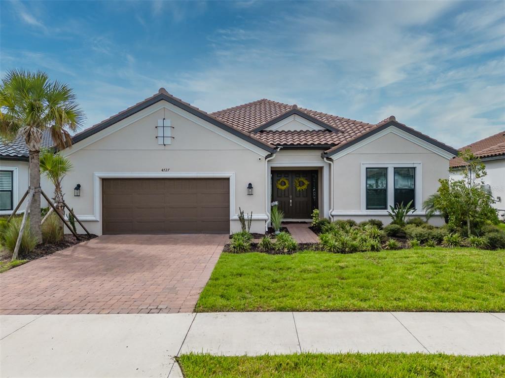 Property for sale at 4727 FRECCIA LOOP, WESLEY CHAPEL, FL, 33543