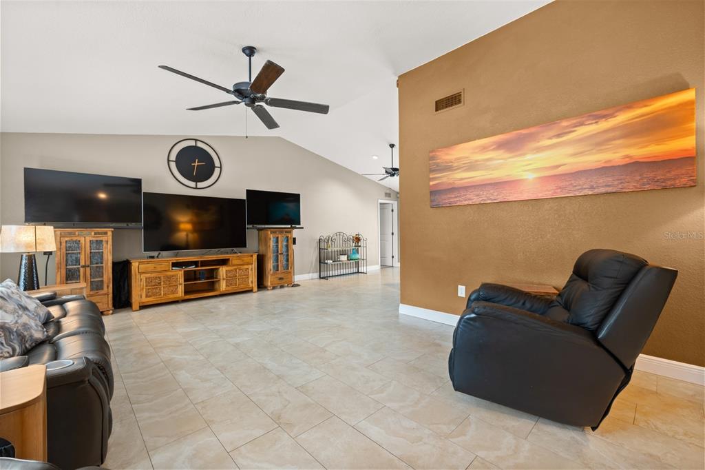 Property for sale at 9275 133RD STREET, SEMINOLE, FL, 33776