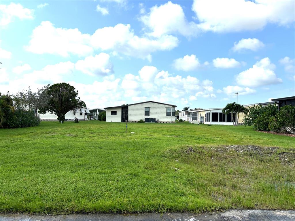 Property for sale at 404 TARDE LOGO CIRCLE, NORTH PORT, FL, 34287
