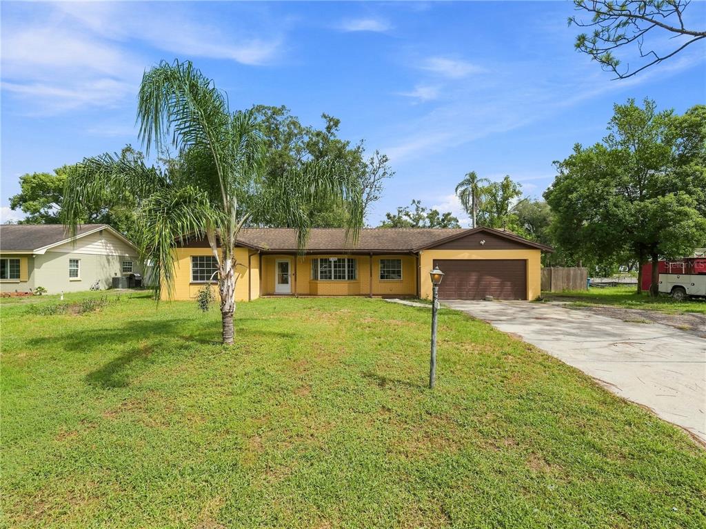 Property for sale at 8906 E LANWAY DRIVE, TAMPA, FL, 33637