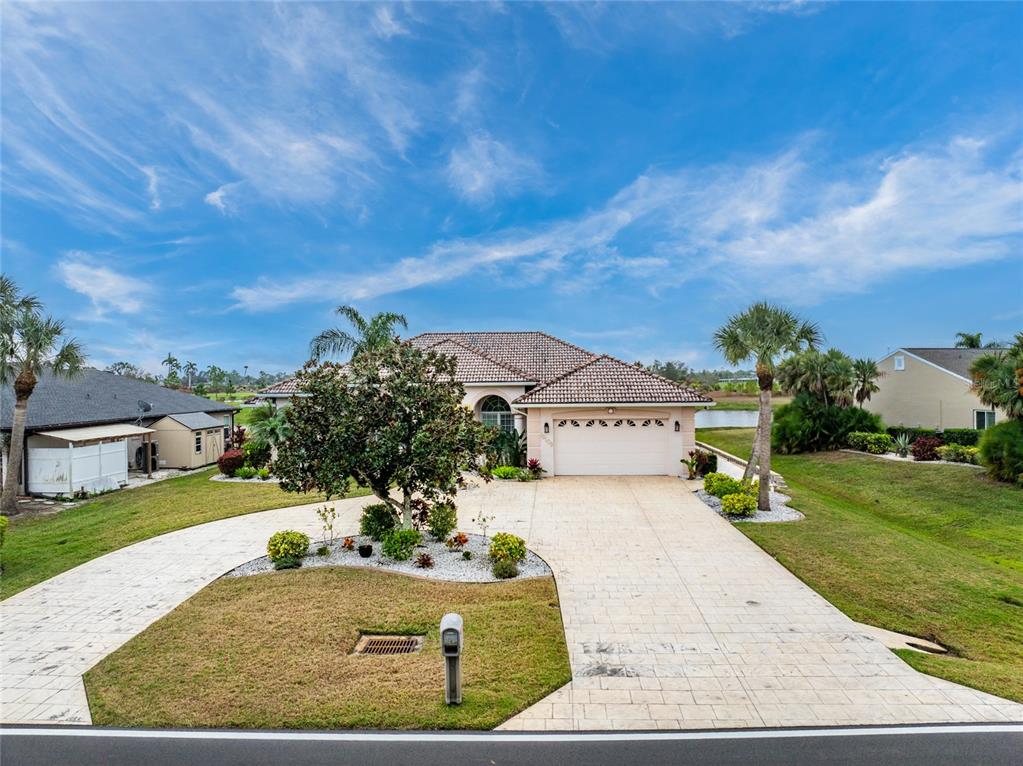 Property for sale at 12109 SW KINGSWAY CIRCLE, LAKE SUZY, FL, 34269