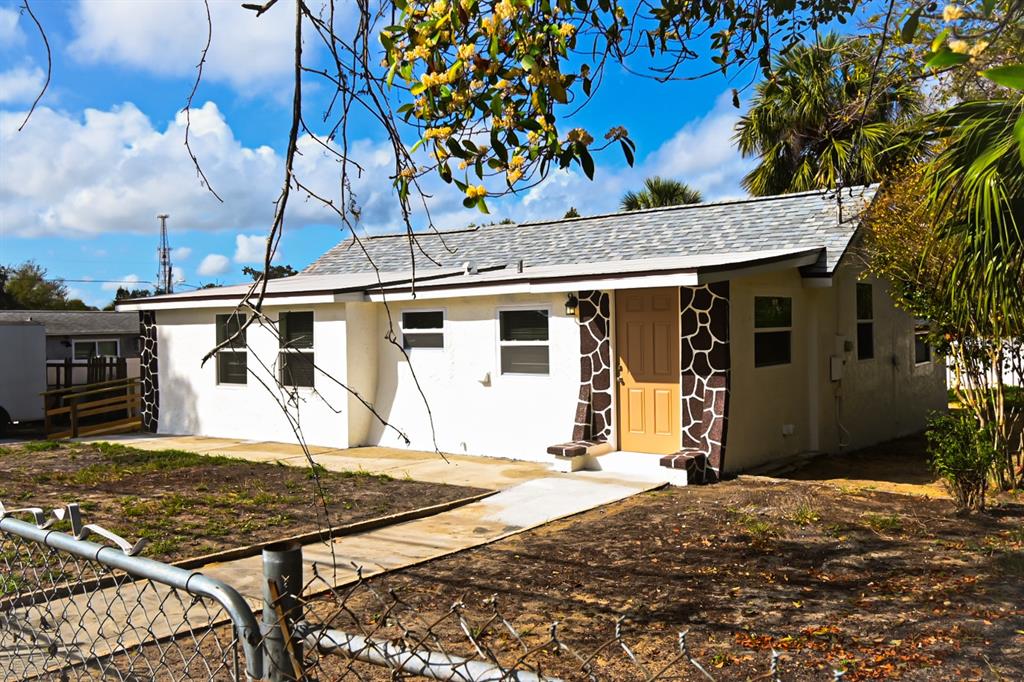 Property for sale at 426 S DISSTON AVENUE, TARPON SPRINGS, FL, 34689