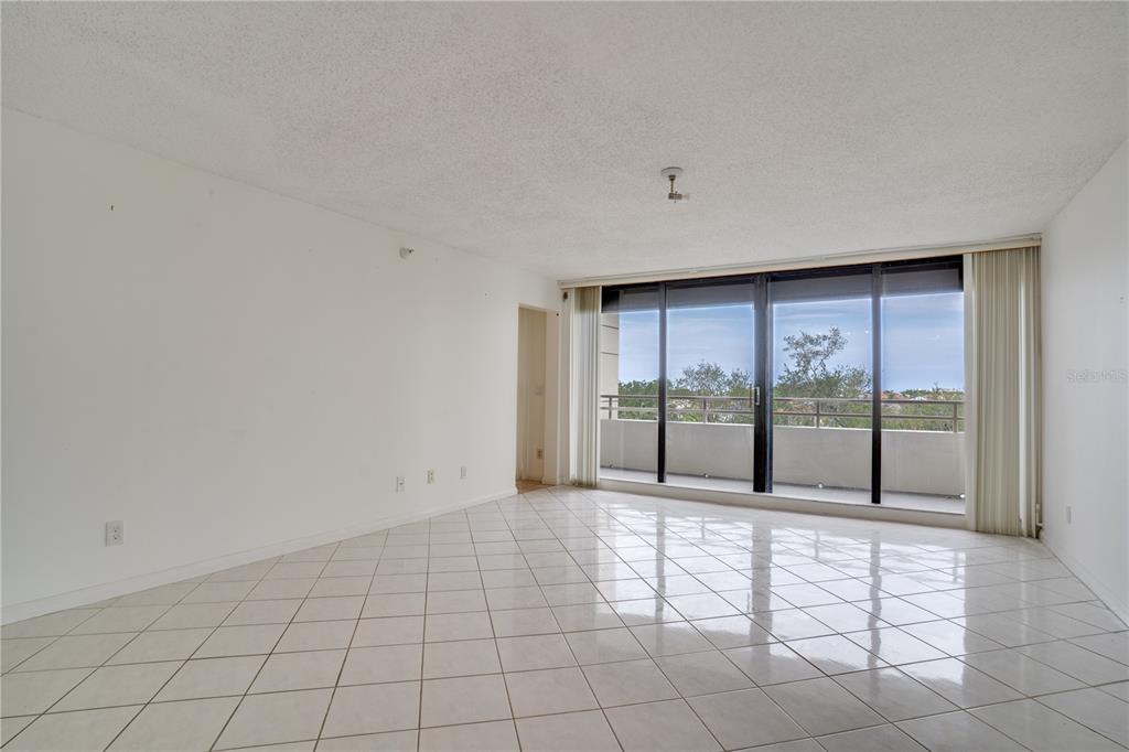 Property for sale at 5940 PELICAN BAY PLAZA S UNIT 504, ST PETERSBURG, FL, 33707