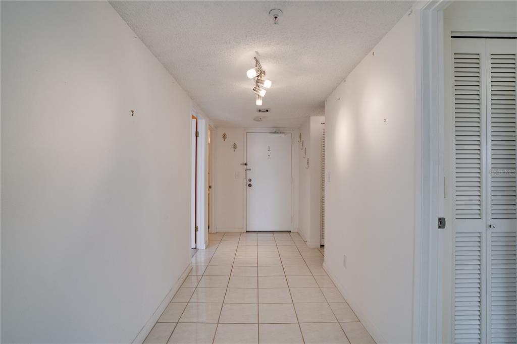Property for sale at 5940 PELICAN BAY PLAZA S UNIT 504, ST PETERSBURG, FL, 33707